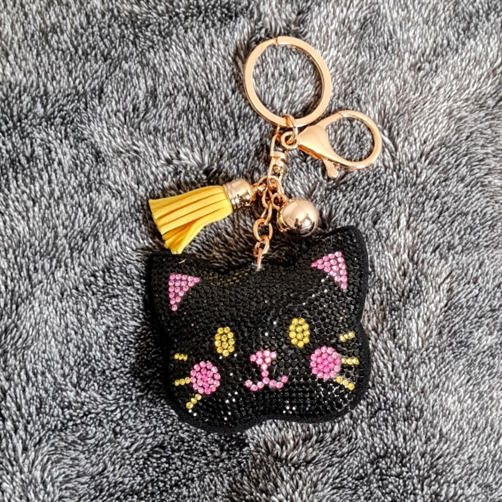*ONE* Crystal Black Cat keychain